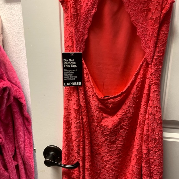 Dress - Picture 3 of 3